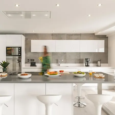 וילה Sky By An Island