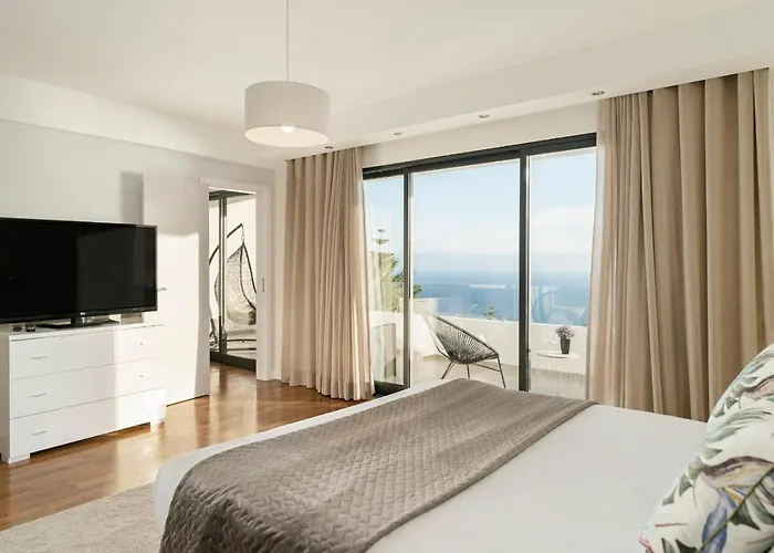 Villa Sky By An Island *