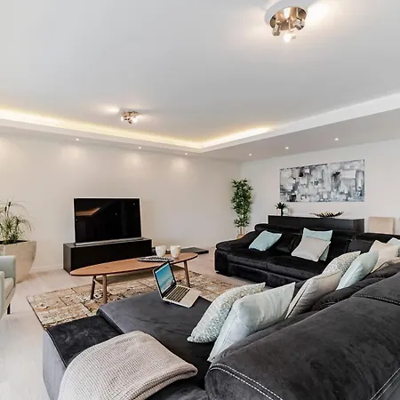 Sky By An Island フンシャル