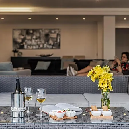 Sky By An Island ヴィラ フンシャル