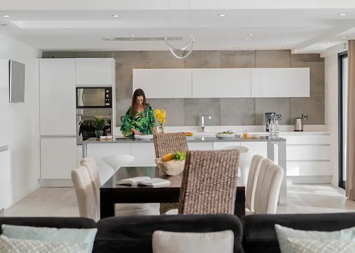 Villa Sky By An Island Funchal (Madeira)